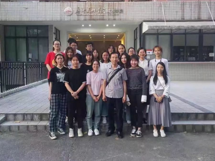 2019年樹(shù)華美術(shù)考上廣州美院合影