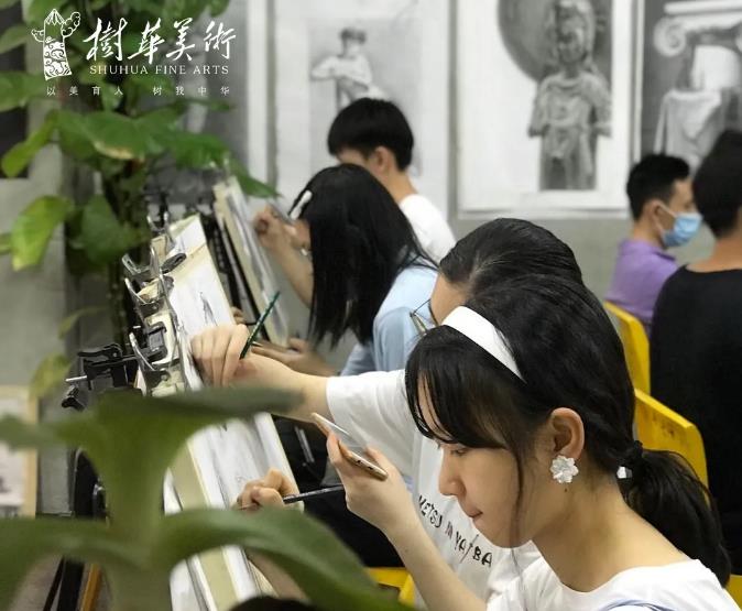 美術(shù)生畫畫的時候遇到瓶頸怎么辦？這些方法幫你巧妙解決