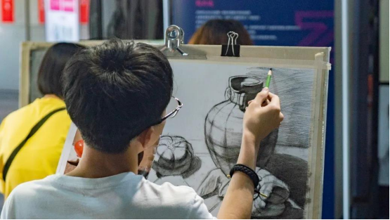 廣州中學(xué)美術(shù)培訓(xùn)班：樹華美術(shù)中學(xué)班，讓你上理想高中，離美院更近