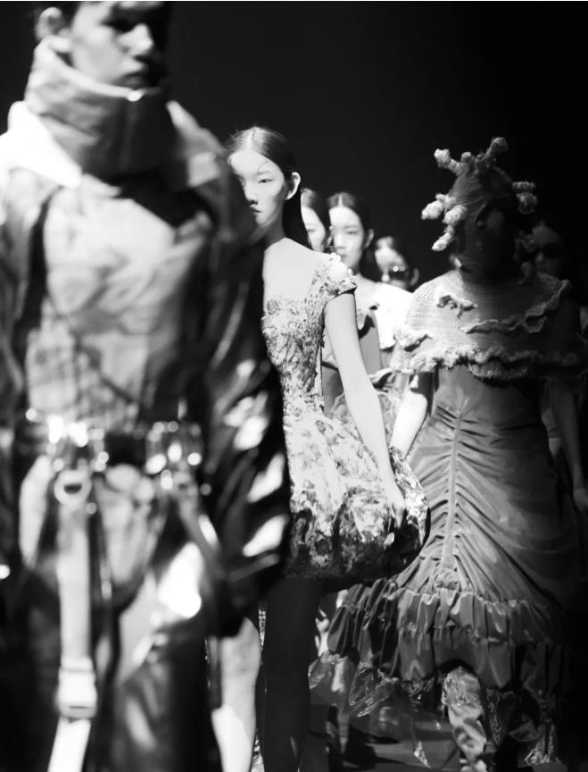 美術(shù)生畢業(yè)以后干什么？六大熱門美術(shù)專業(yè)就業(yè)前景分析